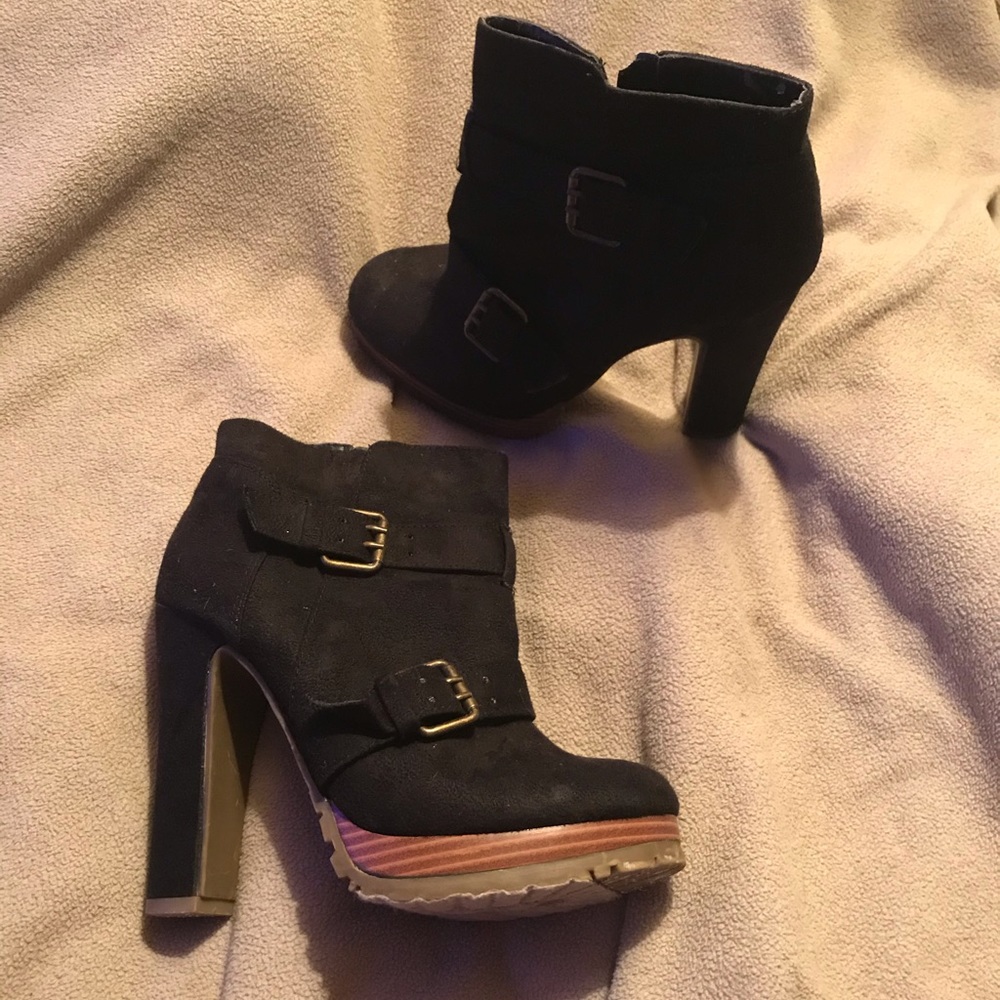Black ankle boots / booties